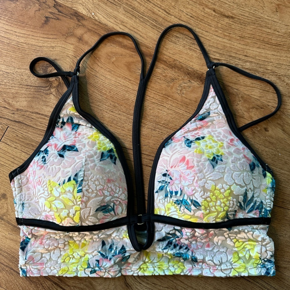 Victorias Secret PINK 90’s inspired Velvet Lined Bralette. Size Small